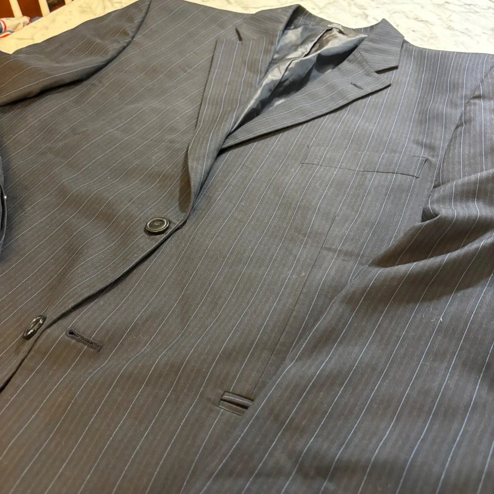 Haggar Mens 44R Pinstripe Suit Jacket Blazer Two Button Charcoal Navy 1001934‎